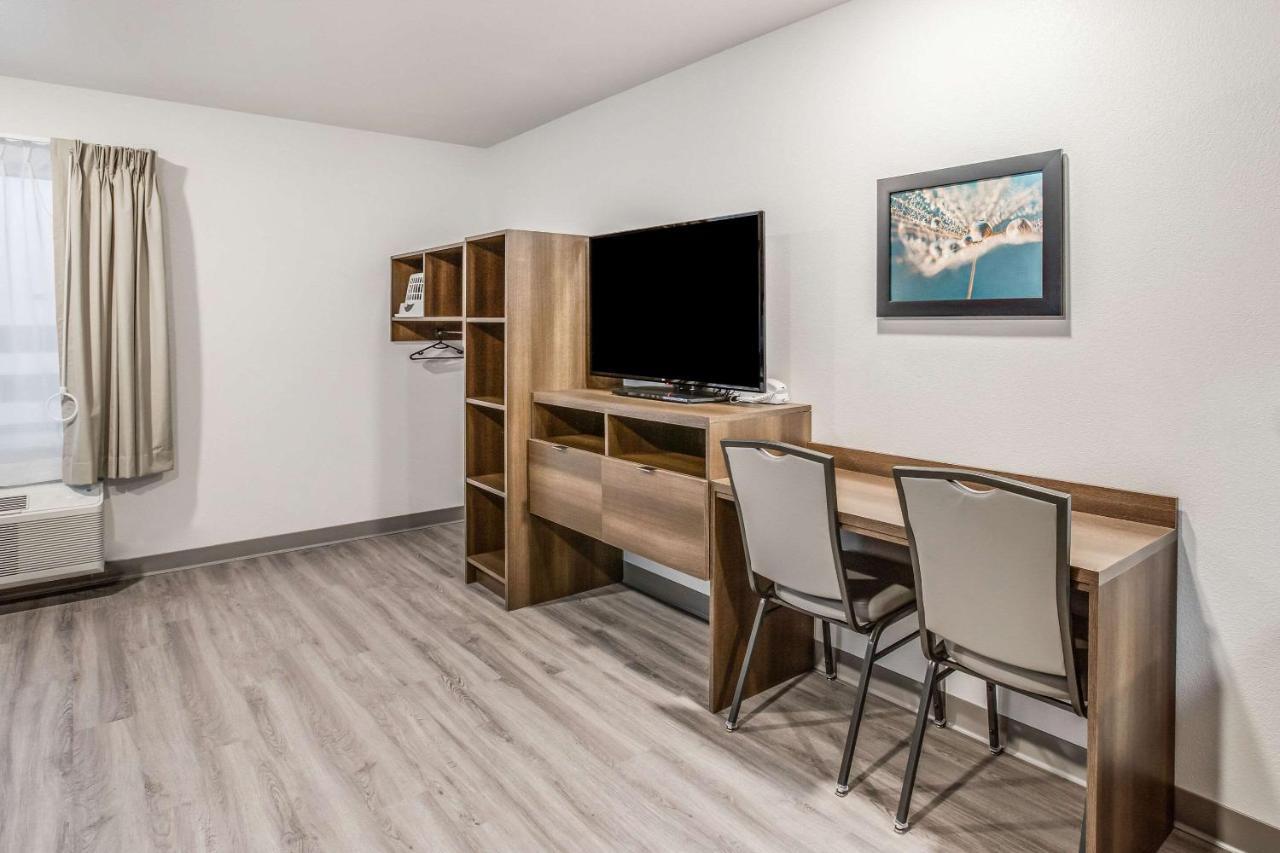 Woodspring Suites Detroit Фармингтон-Хиллз Экстерьер фото