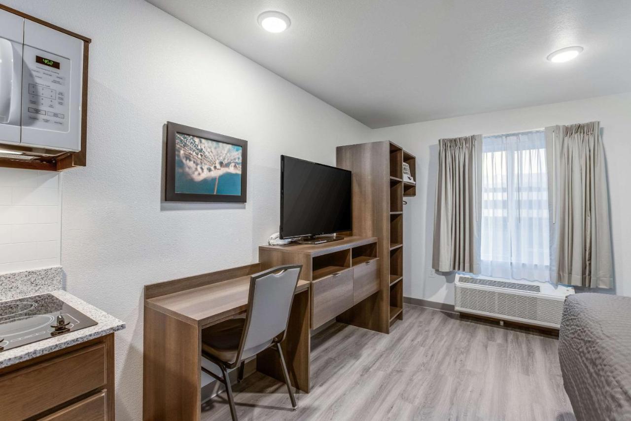 Woodspring Suites Detroit Фармингтон-Хиллз Экстерьер фото