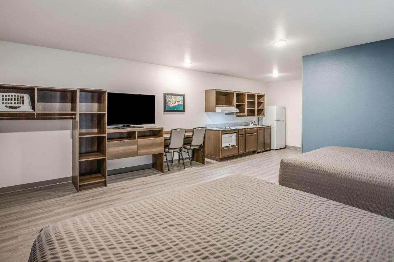 Woodspring Suites Detroit Фармингтон-Хиллз Экстерьер фото