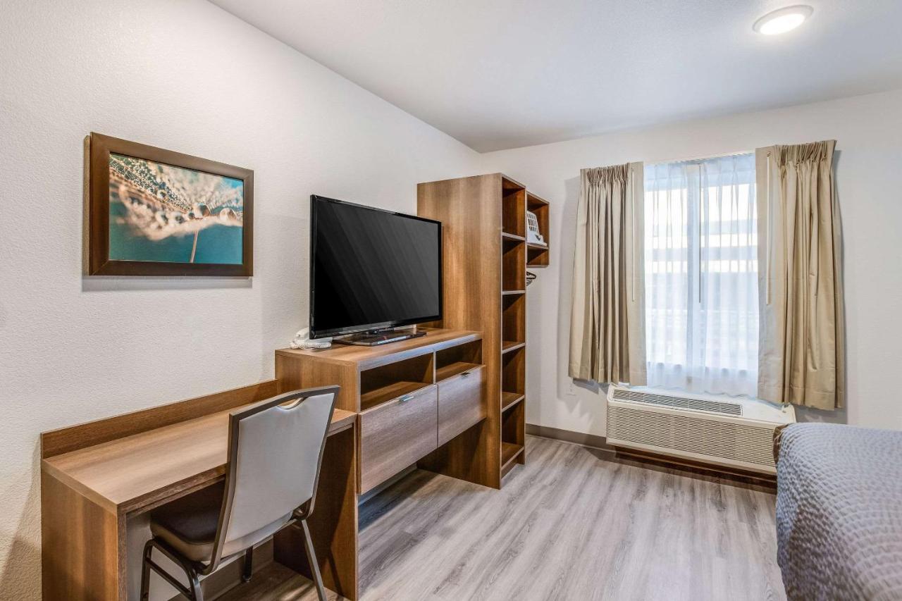 Woodspring Suites Detroit Фармингтон-Хиллз Экстерьер фото